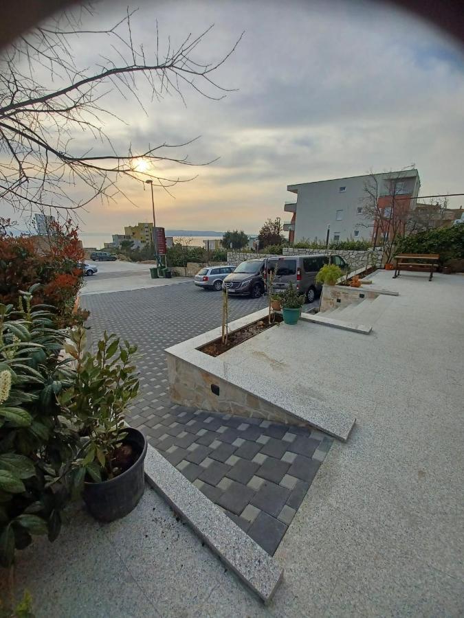 Apartments Kurilj Makarska Bagian luar foto