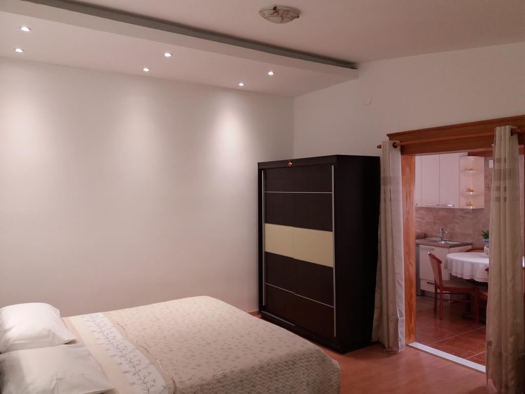 Apartments Kurilj Makarska Bagian luar foto